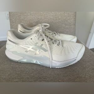 ASICS Women’s Gel Resolution 9 Tennis Shoes- size 9